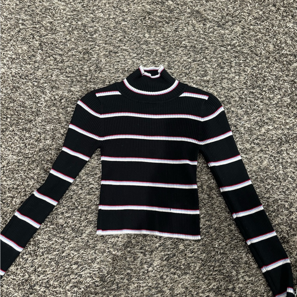 turtle neck sweater